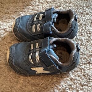 Stride Rite Navy & Gray Kids Sneakers -Size 5M